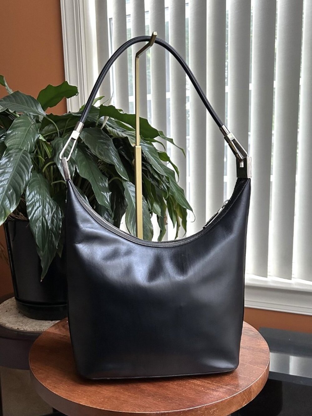 GUCCI Smooth Grain Calfskin Hobo, Black